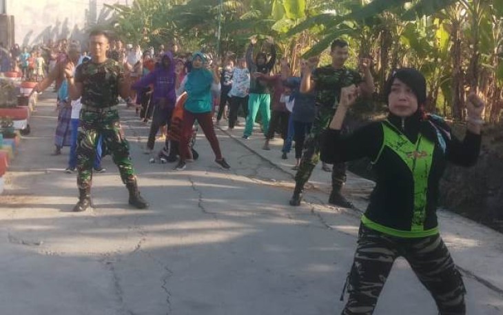 TNI Pelopori Hidup Sehat