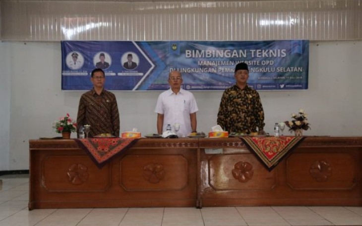 Bupati Bengkulu Selatan Gusnan Mulyadi Buka Bimbingan Teknis Manajemen Website OPD