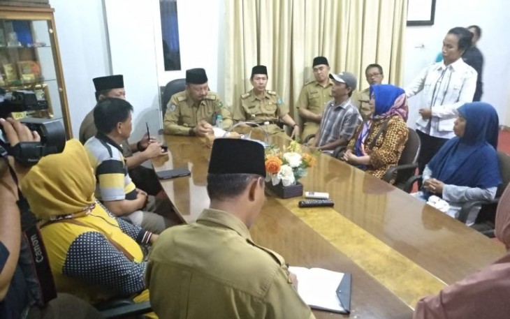 Wali Murid SDN 62 Datangi Kantor Wali Kota Bengkulu 