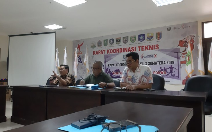 Kepala Dinas Pemuda Dan Olah Raga Provinsi Bengkulu Pimpin Rapat 