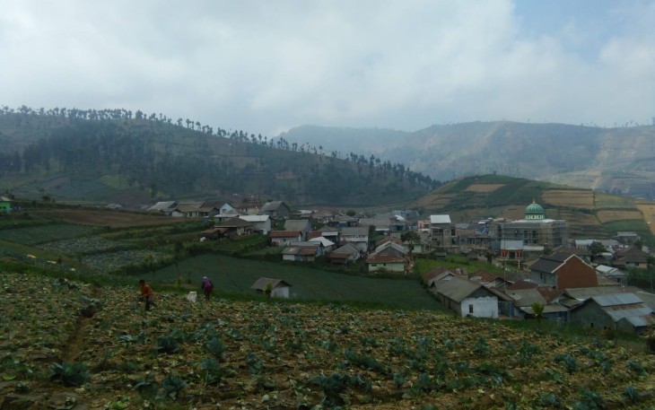 Pemukiman yang berdekatan dengan lereng gunung slamet