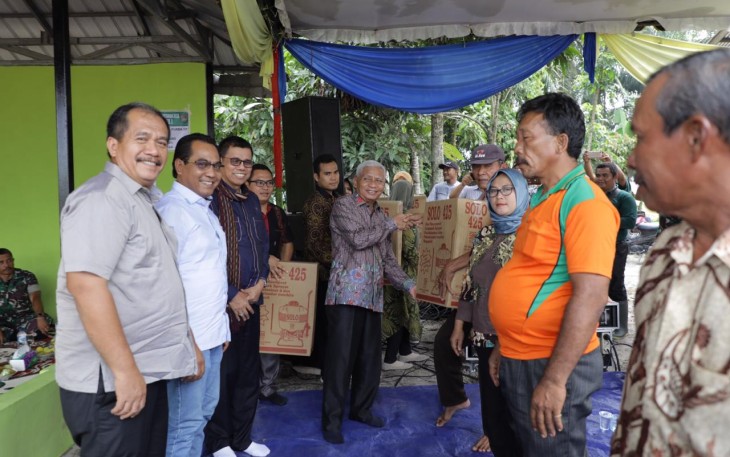 Plt Bupati Asahan Surya Panen Raya Padi Sawah di Desa Serdang