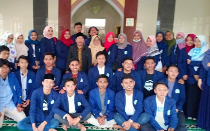 UIN SGD Dorong Digitalisasi Desa di Sumedang Berhasil melalui KKN Sisdamas