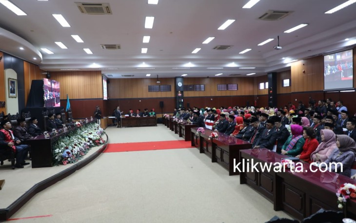 Suasana rapat paripurna penyampaian sumpah/janji anggota DPRD Kabupaten Blitar masa jabatan tahun 2019-2024.