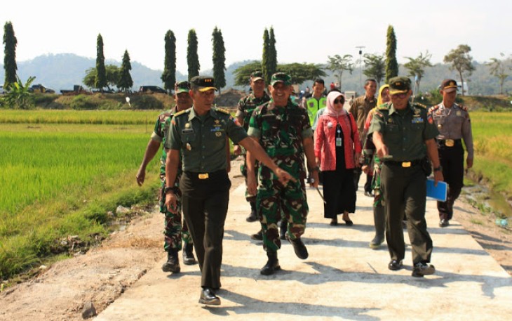 Wasev Kodam IV Diponegoro Sangat Puas dan Bangga Dengan Hasil TMMD Reg 105 Kodim Klaten
