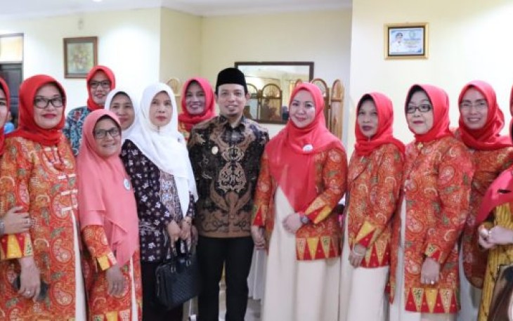 Wakil Wali Kota Bengkulu Dedy Wahyudi Foto Bersama 