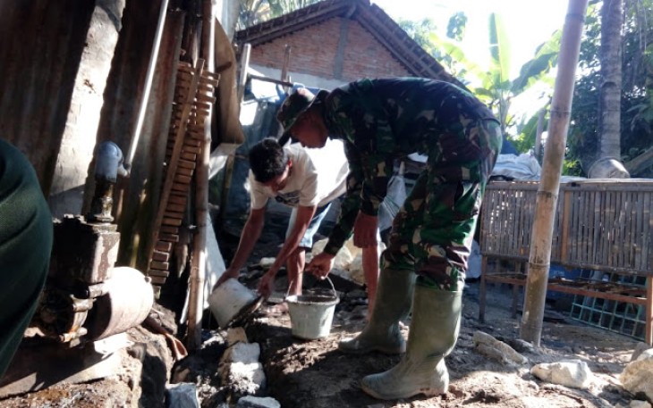 Semangat Yonzipur 4 TK Percepat Rehab RTLH Pada Program TMMD Reg 105 Kodim Klaten