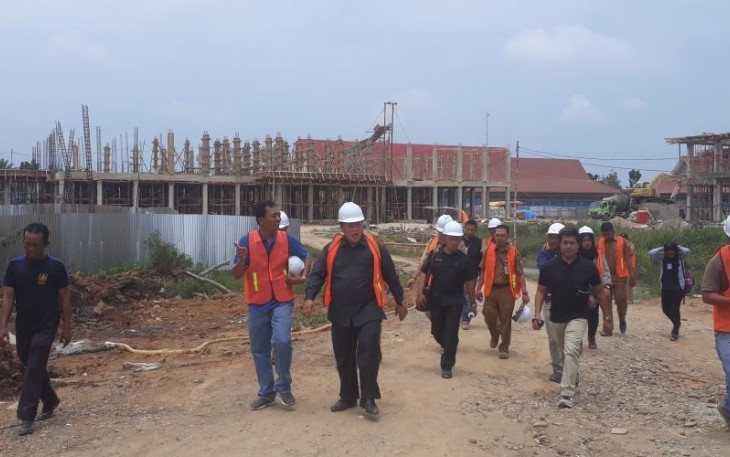 Bupati Mukomuko Choirul Huda Tinjau Pembangunan RSUD Mukomuko