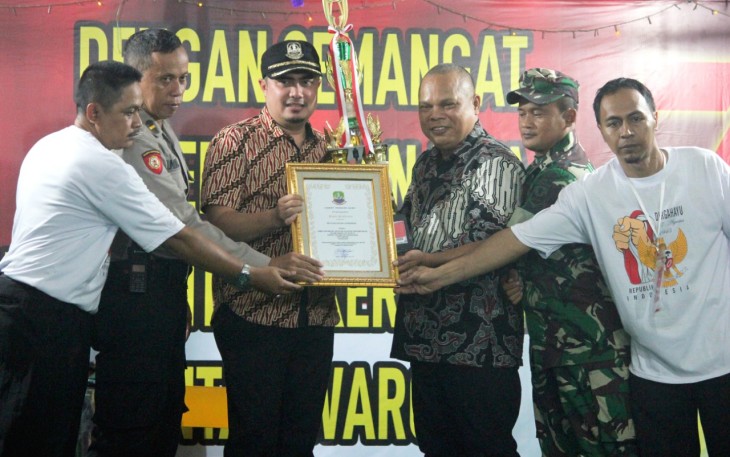 Malam puncak HUT Ke 74 RI di Jatiwaringin