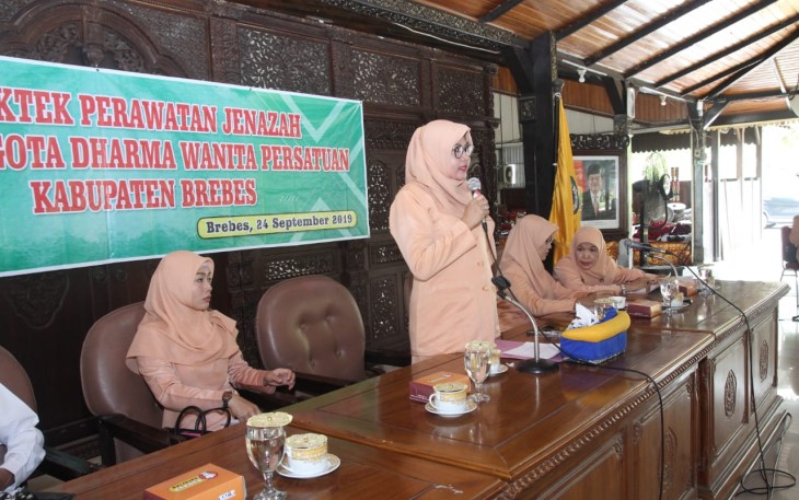 Pelatihan Jenazah Isi Giat HUT Ke 20 Dharma Wanita Persatuan Kabupaten Brebes