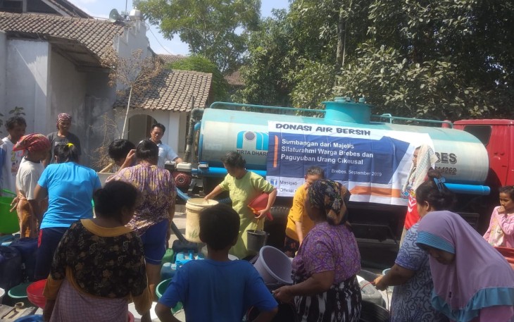 Bantuan Air Bersih MASIGAB Untuk Warga Cikesal Kidul 