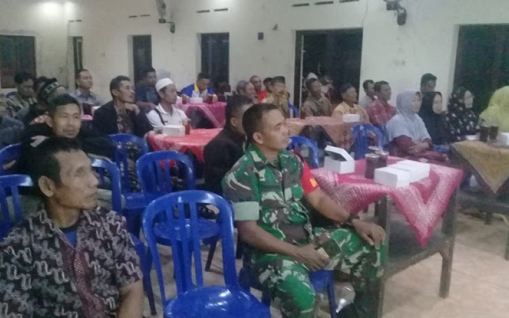 Babinsa Kaligawe Sertu Wahyoko Koramil 04 Pedan Hadiri Musyawarah Desa