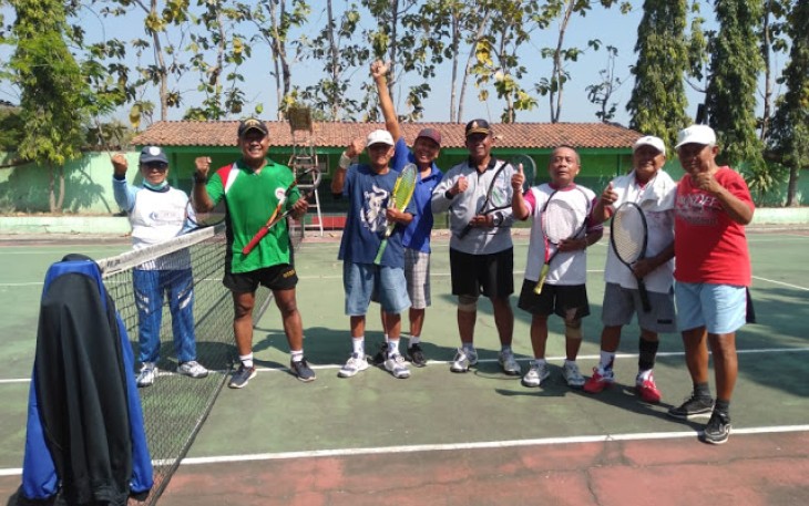 Tenis Lapangan Jadikan Sarana Jalin Silaturohmi Danramil Wonosari