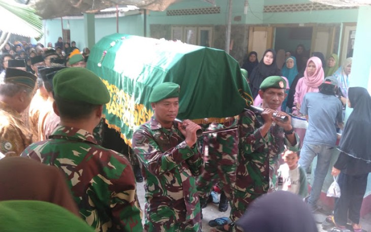 Proses Pemakaman H Paiman Purnawirawan TNI