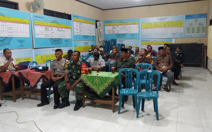 Wujudkan Pilkades Aman Kondusif Babinsa Koramil 22 Wonosari Hadiri Sosialisasi Pilkades Diwilayah Desa Binaan