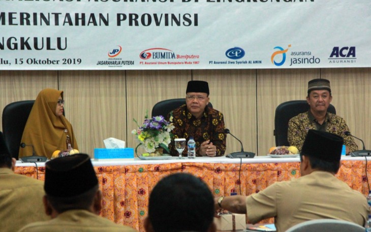 Gubernur Bengkulu Rohidin Mersyah Membuka Sosialisasi Asuransi Kepada Kepala OPD
