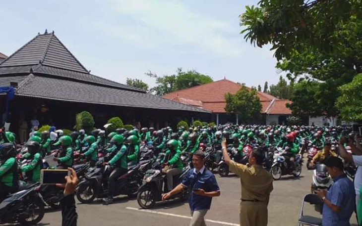 Ratusan Pengemudi Ojek Online Disiapkan Untuk Antar Dokumen