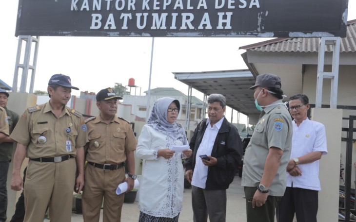Bupati Tegal Tinjau Ratusan Rumah Diterpa Angin Puting Beliung