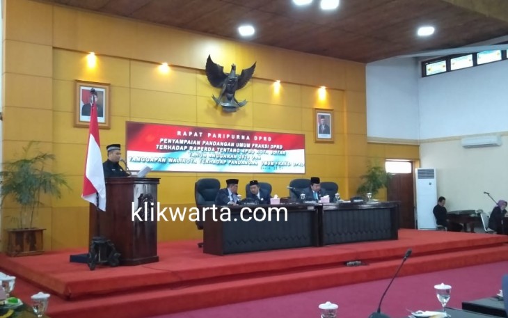 Suasana rapat paripurna DPRD Kota Blitar tentang PU Fraksi DPRD Kota Blitar terhadap PAPBD Kota Blitar tahun 2020 dan Tanggapan Walikota Blitar atas PU Fraksi.