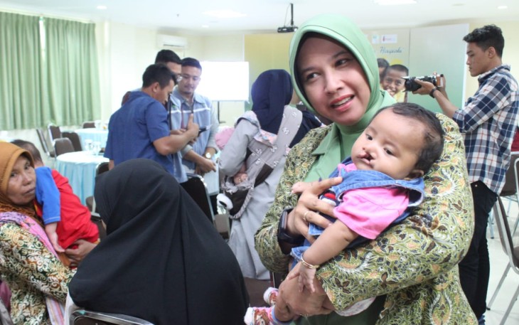 Ketua Persit KCK Cabang XXXIX Ny. Ayu Respati Darmawan 