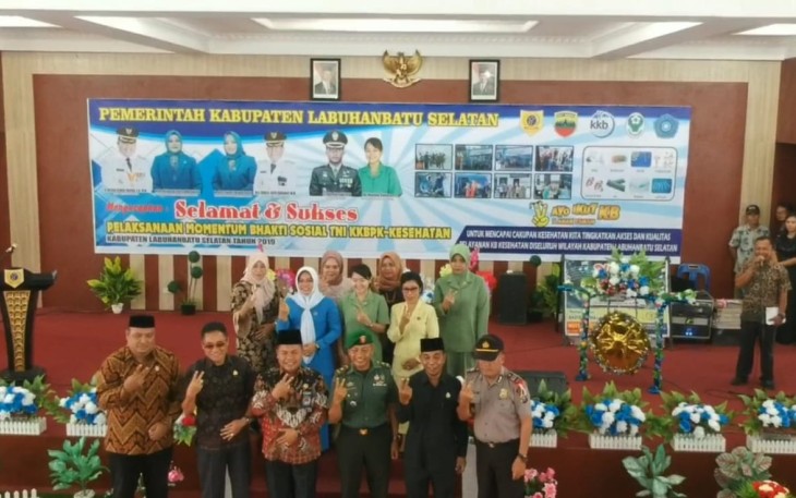 Sinergitas TNI Gelar Kegiatan Pencanangan TNI-KKBPK-Kesehatan Bersama Pemkab Labusel