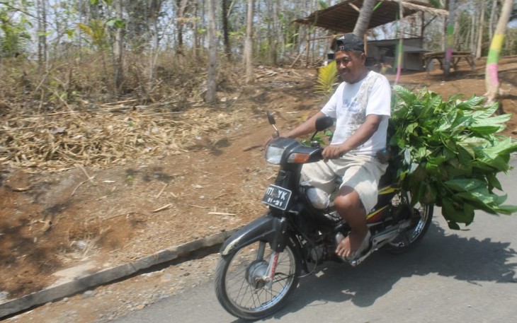 Warga Senang Nikmati Jalan Mulus