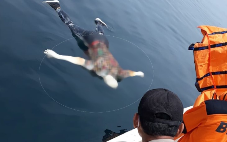 Sosok mayat saat ditemukan di lokasi dekat Pulau Mangkir Besar