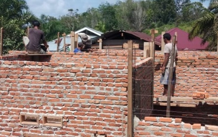 Proses Pembangunan Rumah Dinas Guru 