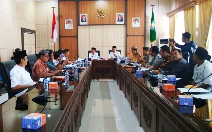 Pj Sekretaris Daerah Hamka Sabri Pimpin Rapat 