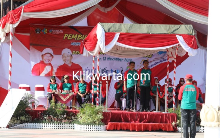 Wakil Bupati Blitar Marhaenis Urip Widodo Pimpin Upacara Peringatan HKN Ke 55