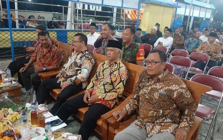 Danramil Hadiri Pagelaran Wayang Kulit Di Desa Binaan 