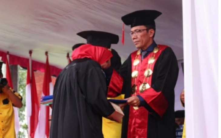 H Surya Abadikan Berdirinya Universitas Asahan Sebagai Wujud Apresiasi