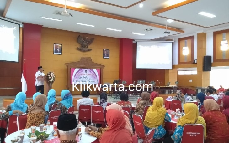 Plt Wali Kota Blitar Santoso Berikan Sambutan di Sarasehan Lansia 