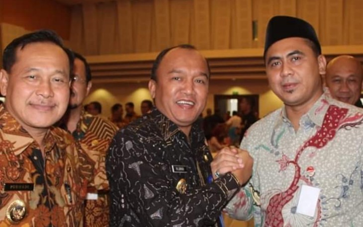 Wakil Walikota Tegal M. Jumadi (tengah)