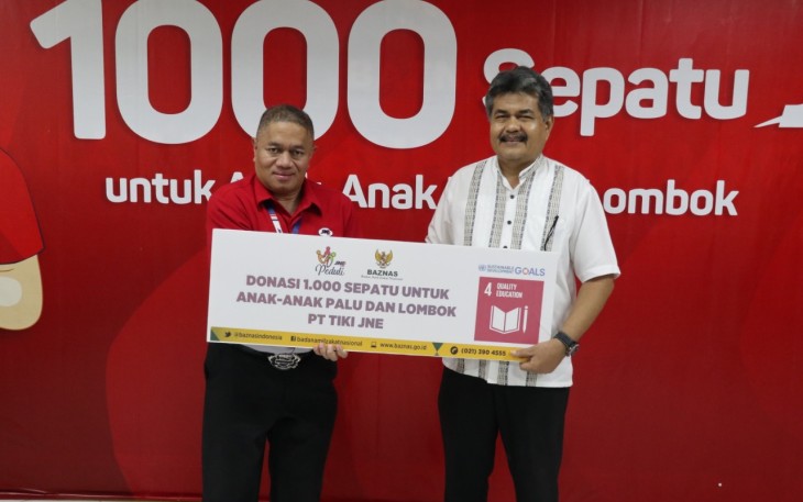 JNE Gandeng Baznas Donasikan 1000 Pasang Sepatu Untuk Anak Korban Bencana Palu Dan Lombok 