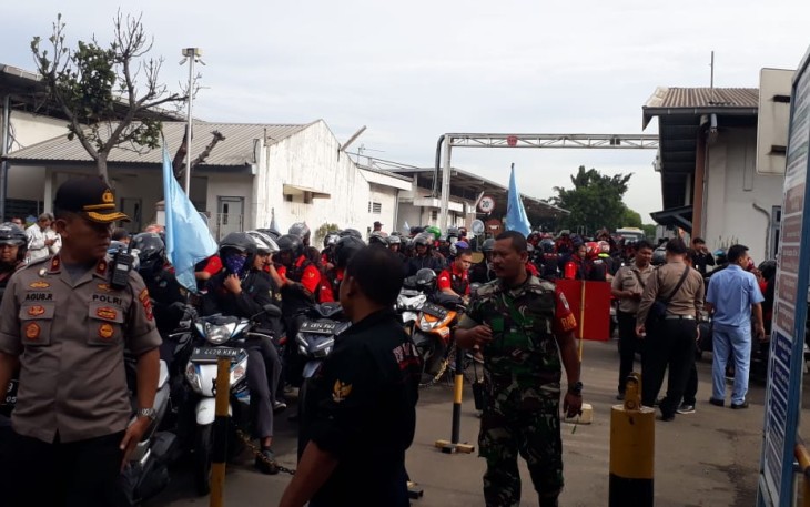 Babinsa Koramil 701/Kranji Amankan Situasi