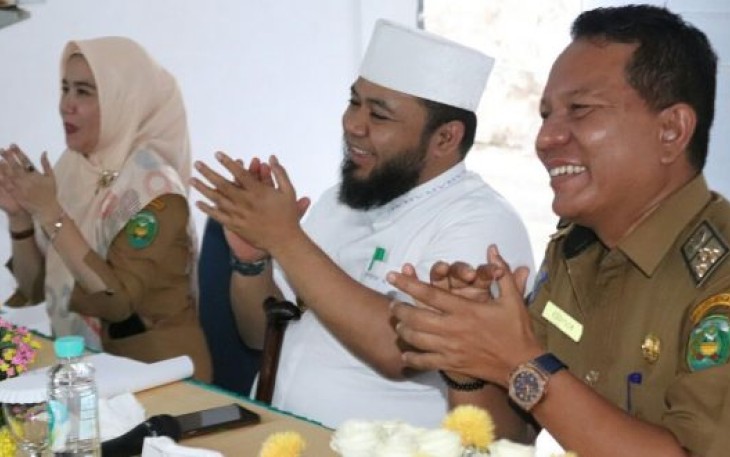 Wali Kota Bengkulu Helmi Hasan Dalam Acara Silahturrahmi di Kantor Dinas Koperasi dan UKM Kota Bengkulu