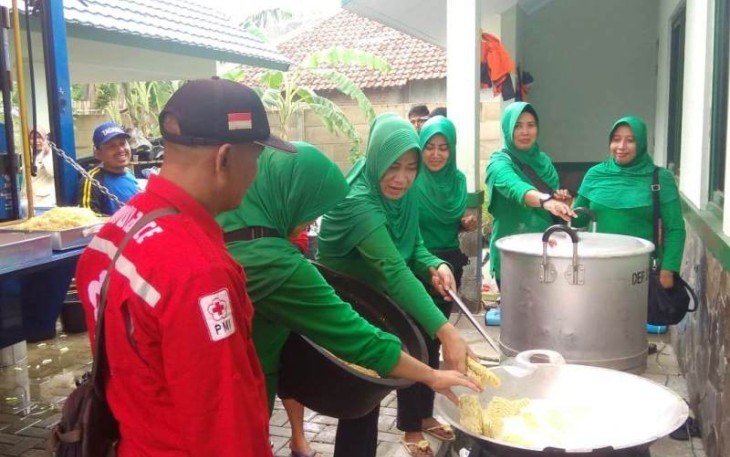 Dapur Umum Didirikan Pasca Banjir di Brebes