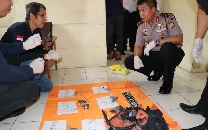 Kapolda Bengkulu, Irjen Pol Drs Supratman saat meninjau langsung dilokasi. Foto (Tribratanewsbengkulu.com)