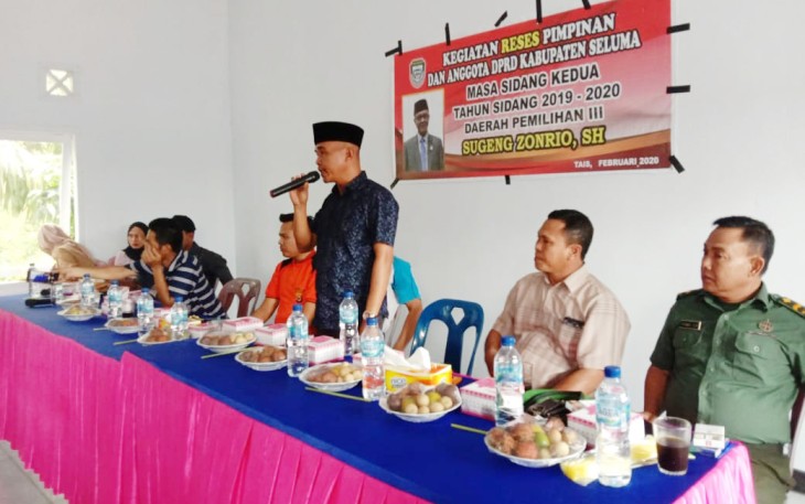 Sugeng Zonrio saat menanggapi penyampaian aspirasi warga