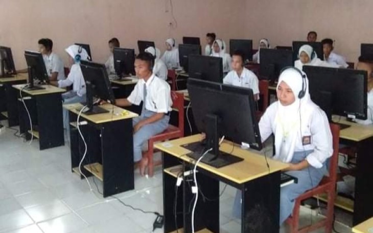 69 Siswa SMA Negeri 7 Serba Gladi UNBK Tahun 2020