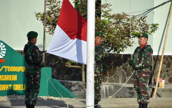 Upacara Bendera Korem 141/Tp 