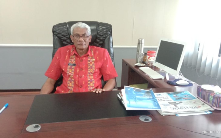 Kepala Dinas Pendidikan dan Kebudayaan Provinsi NTT Drs. Benyamin Lola M.Pd