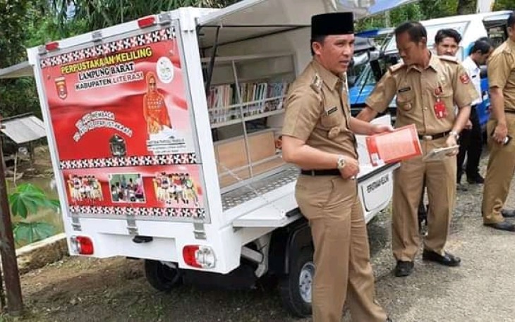 Bentor Perpustakaan Keliling