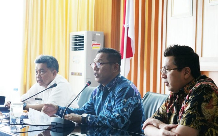 Wakil Gubernur Bengkulu Dedy Ermasyah saat memimpin Rapat Bersama Perbankan