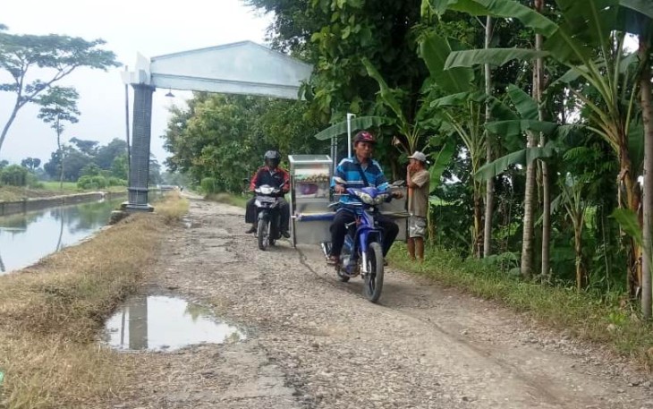 Mereka Yang Diuntungkan Dengan Pembangunan "Jalan TMMD"