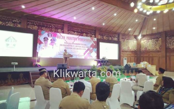 Bupati Rijanto saat menyampaikan sambutan 