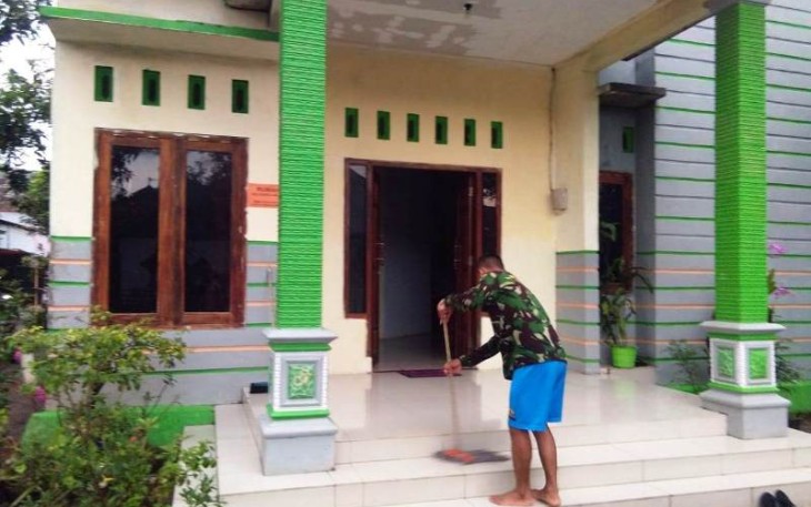 Warga Pantirejo Pekalongan Terbantu Keberadaan Anggota TNI yang Bermukim