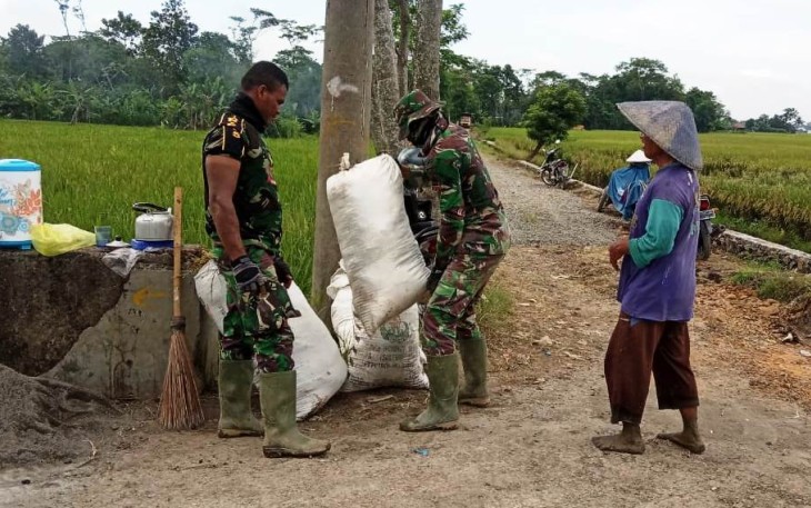 Kepekaan Sosial Terus Ditingkatkan Para Satgas TMMD