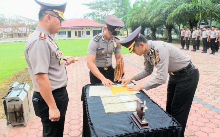 Personel Polres Simeulue tandatangani Pakta Integritas dan Pernyataan Anti Narkoba